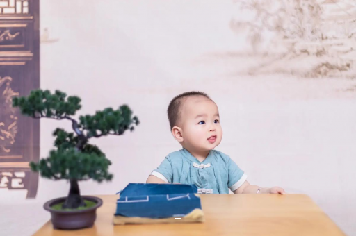 喀什宝宝几个月可以吃粥